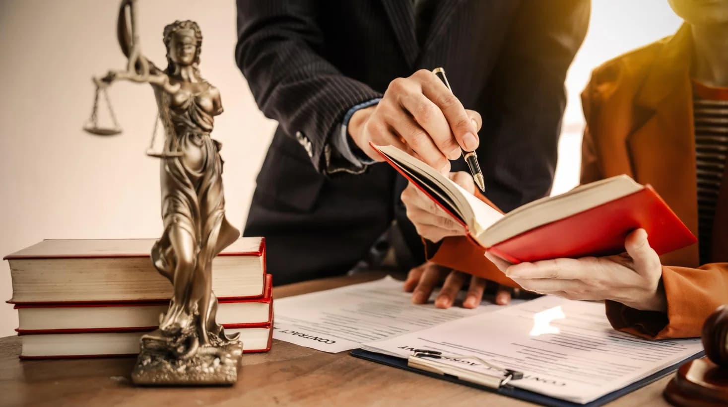 BA (Hons) Business and Management (Law)